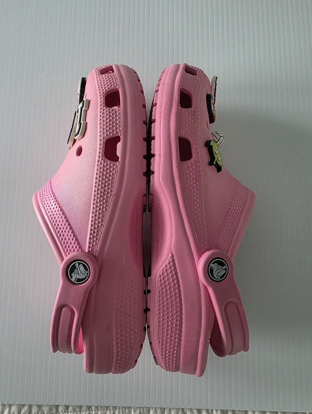 CROCS Woman's Size 8 Pink Clog Sandals with Back Strap and Charms - Picture 9 of 13